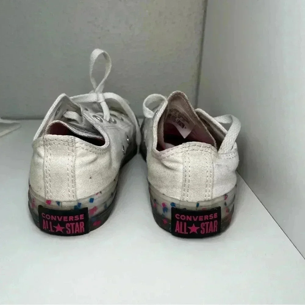 KIDS CONVERSE ALL STAR WHITE WITH SPRINKLED PINK AND BLUE BOTTOM